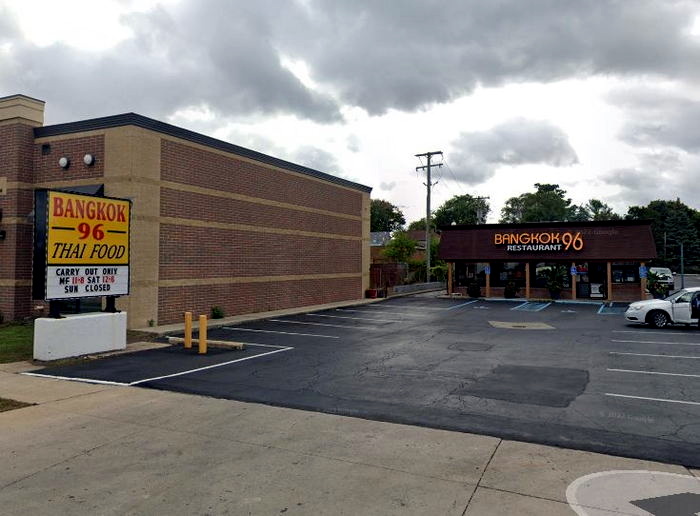 Arthur Treachers Fish & Chips - Dearborn - 2450 S Telegraph Rd (newer photo)